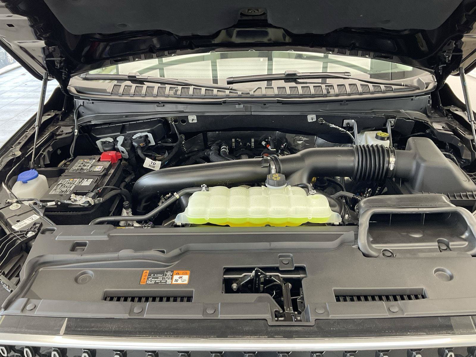 New 2026 Lincoln Navigator Reserve AWD/4WD image 24