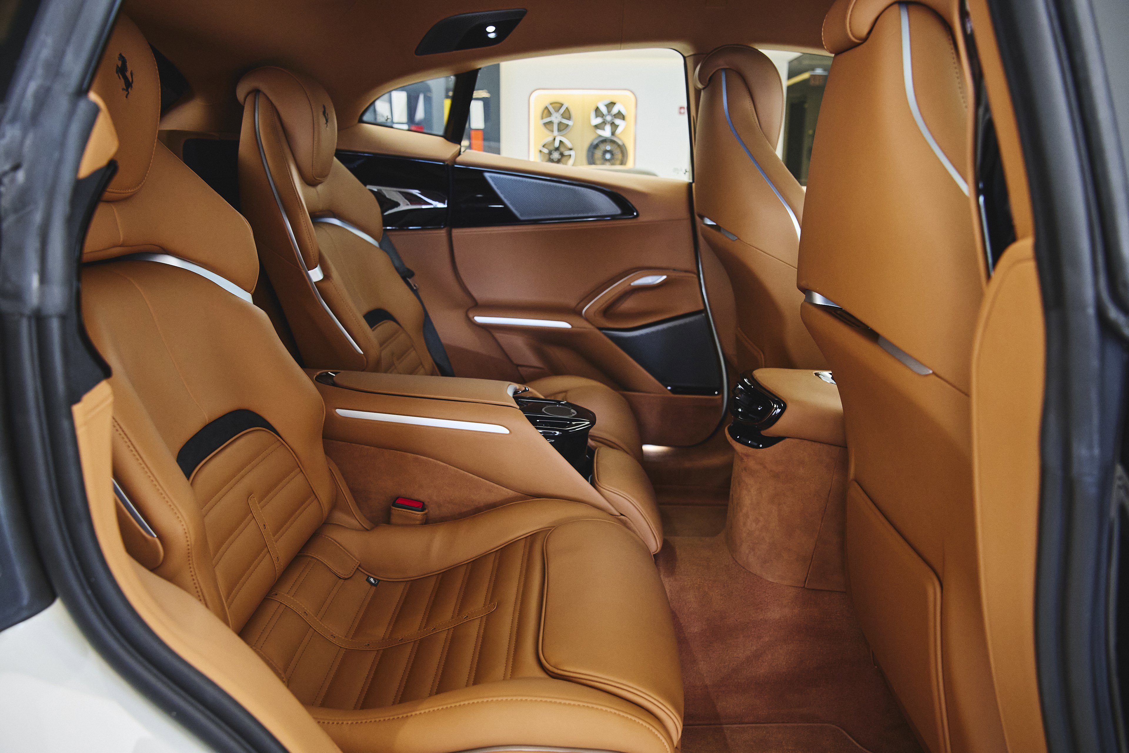 Used 2025 Ferrari Purosangue image 40