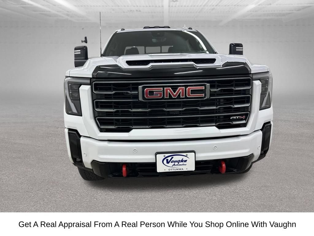 Used 2025 GMC Sierra 2500 AT4 w/ AT4 Premium Plus Package AWD/4WD image 5