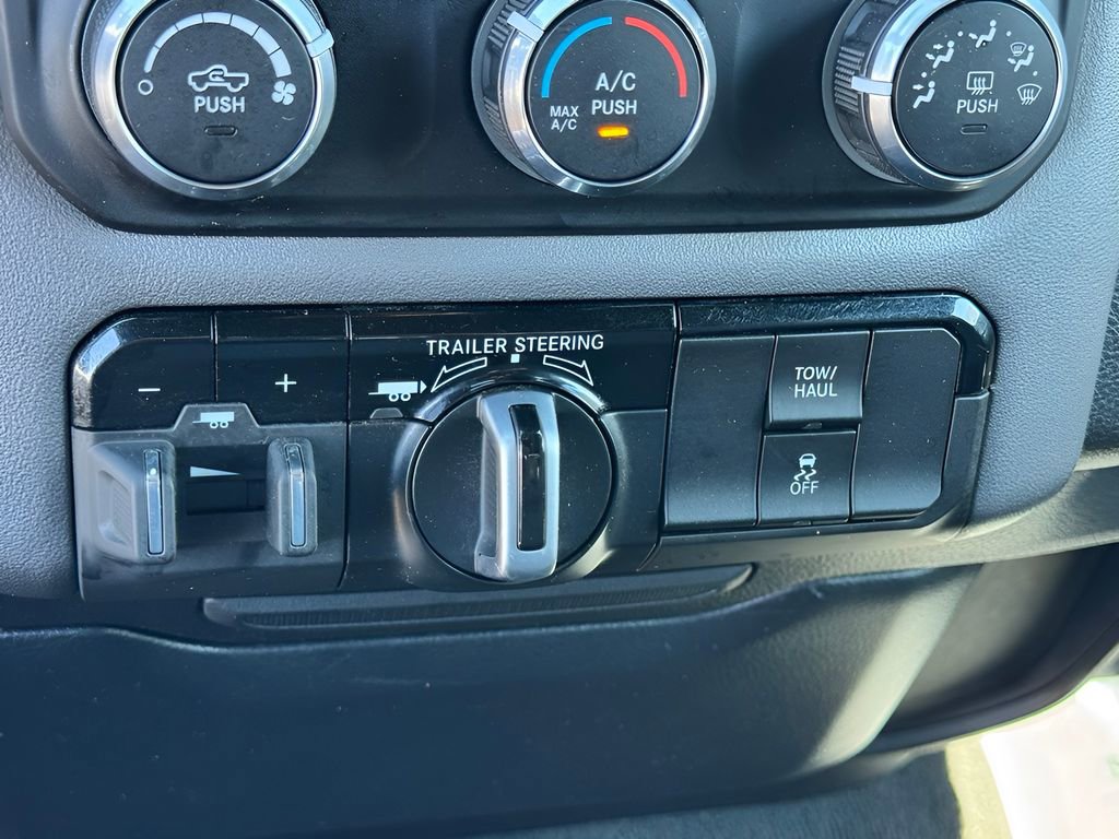 Used 2023 RAM 1500 Big Horn w/ Trailer Tow Group image 27