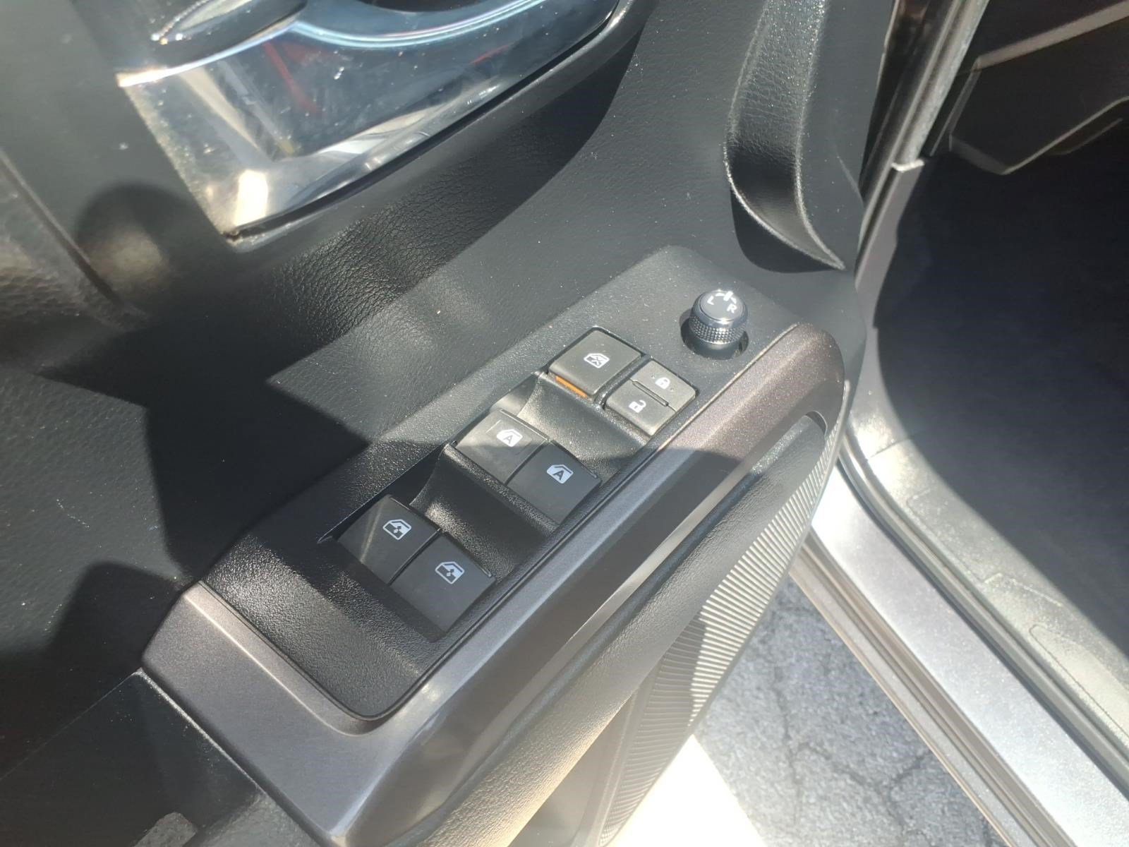 Used 2021 Toyota Tacoma TRD Off-Road AWD/4WD image 13