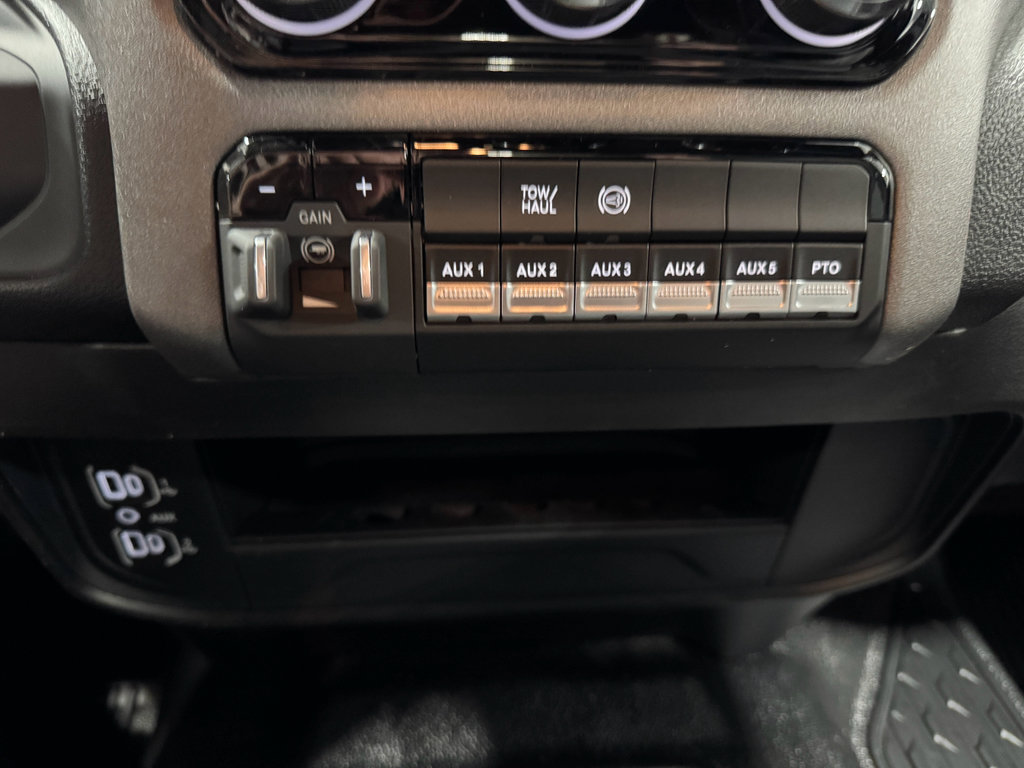New 2025 RAM 4500 Tradesman image 33