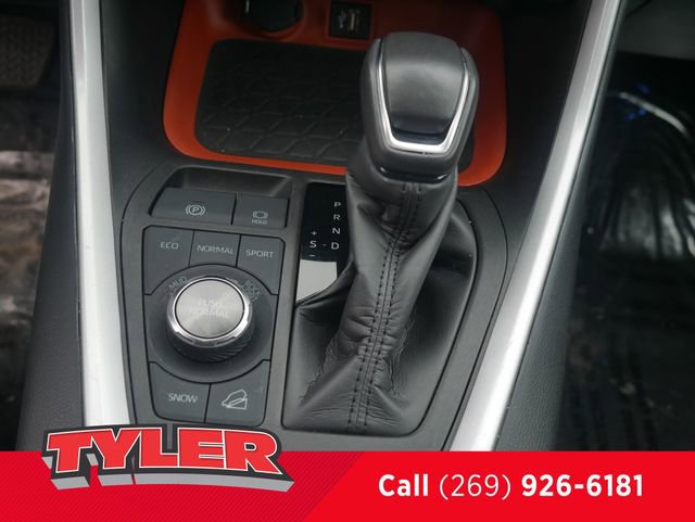 Used 2024 Toyota RAV4 Adventure AWD/4WD image 31