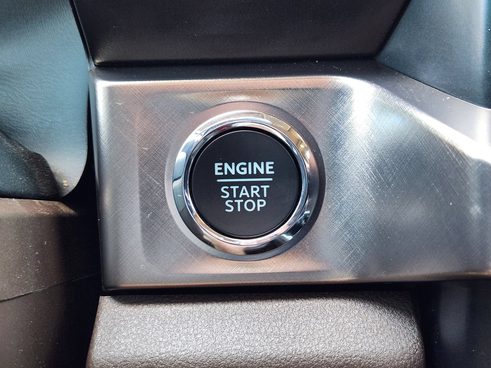 Certified 2023 Ford F250 King Ranch w/ Chrome Package AWD/4WD image 23