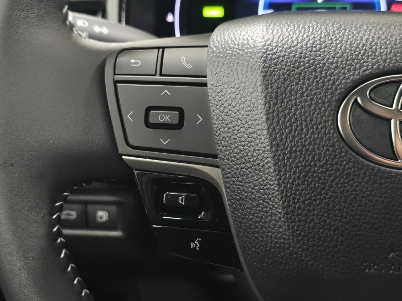 New 2026 Toyota Camry Hybrid image 30