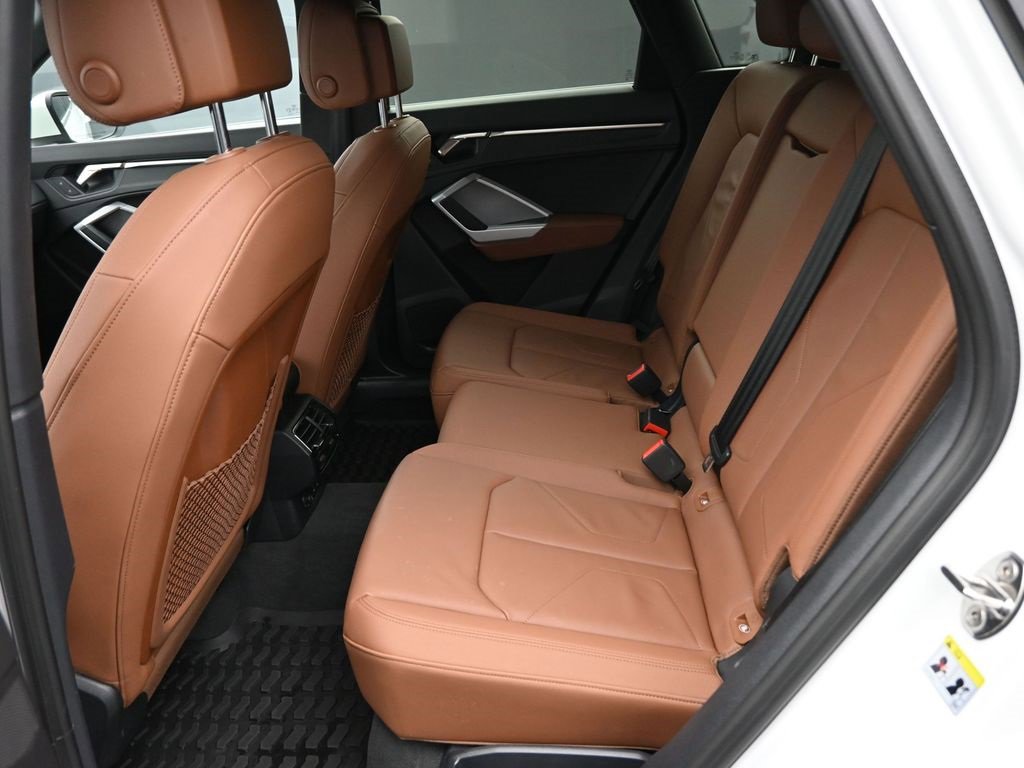 Used 2022 Audi Q3 2.0T Premium image 12