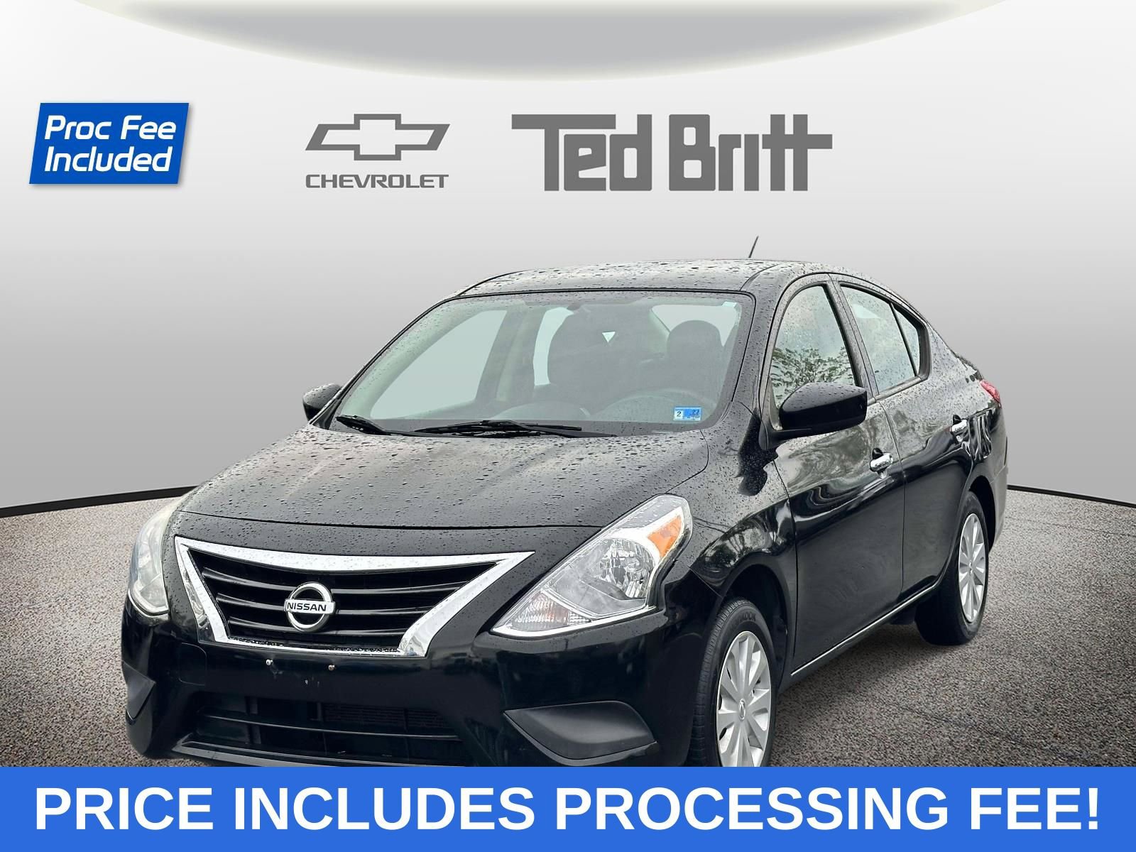 Used 2016 Nissan Versa SV FWD image 1