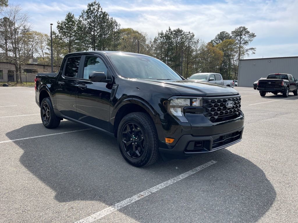 Used 2025 Ford Maverick XLT w/ XLT Luxury Package AWD/4WD image 4