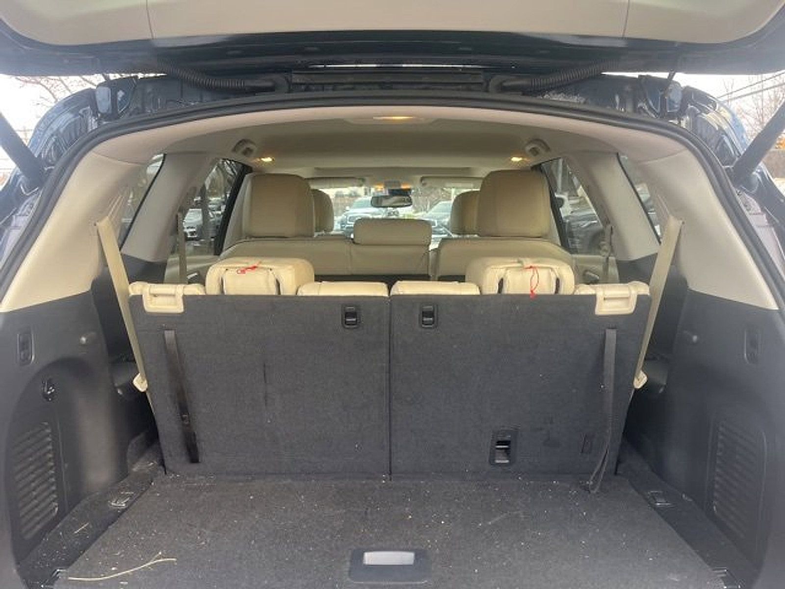 Used 2017 INFINITI QX60 AWD w/ Premium Plus Package image 18