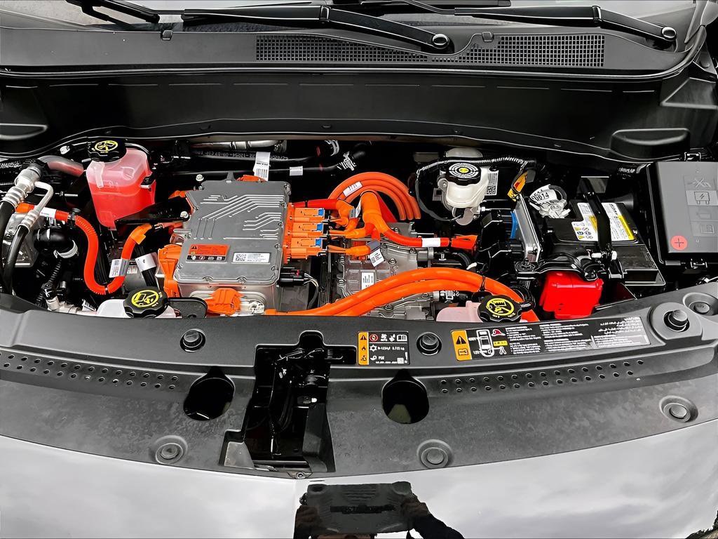 Certified 2023 Chevrolet Bolt EUV LT w/ Driver Confidence Package image 24