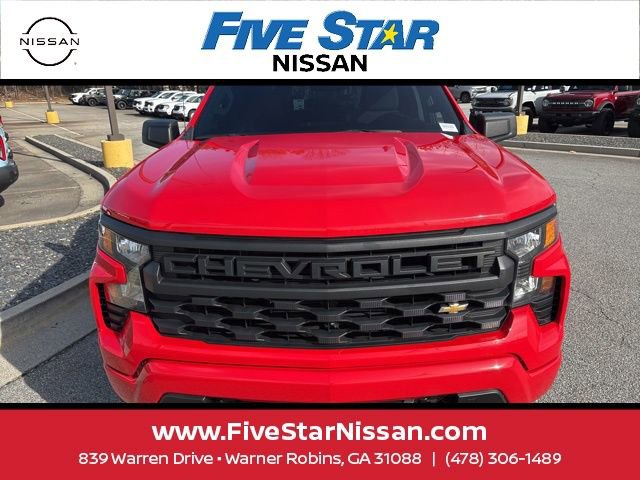 Used 2024 Chevrolet Silverado 1500 Custom image 2