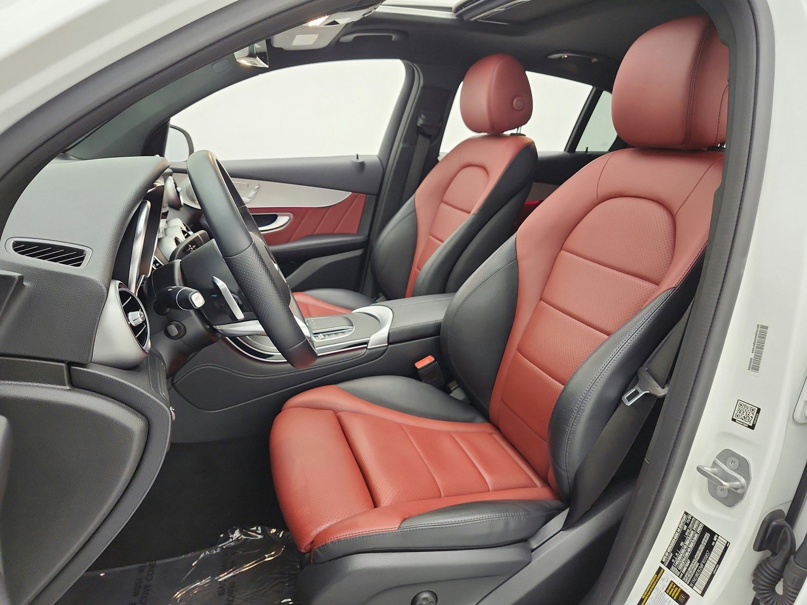 Used 2021 Mercedes-Benz GLC 300 4MATIC Coupe image 10