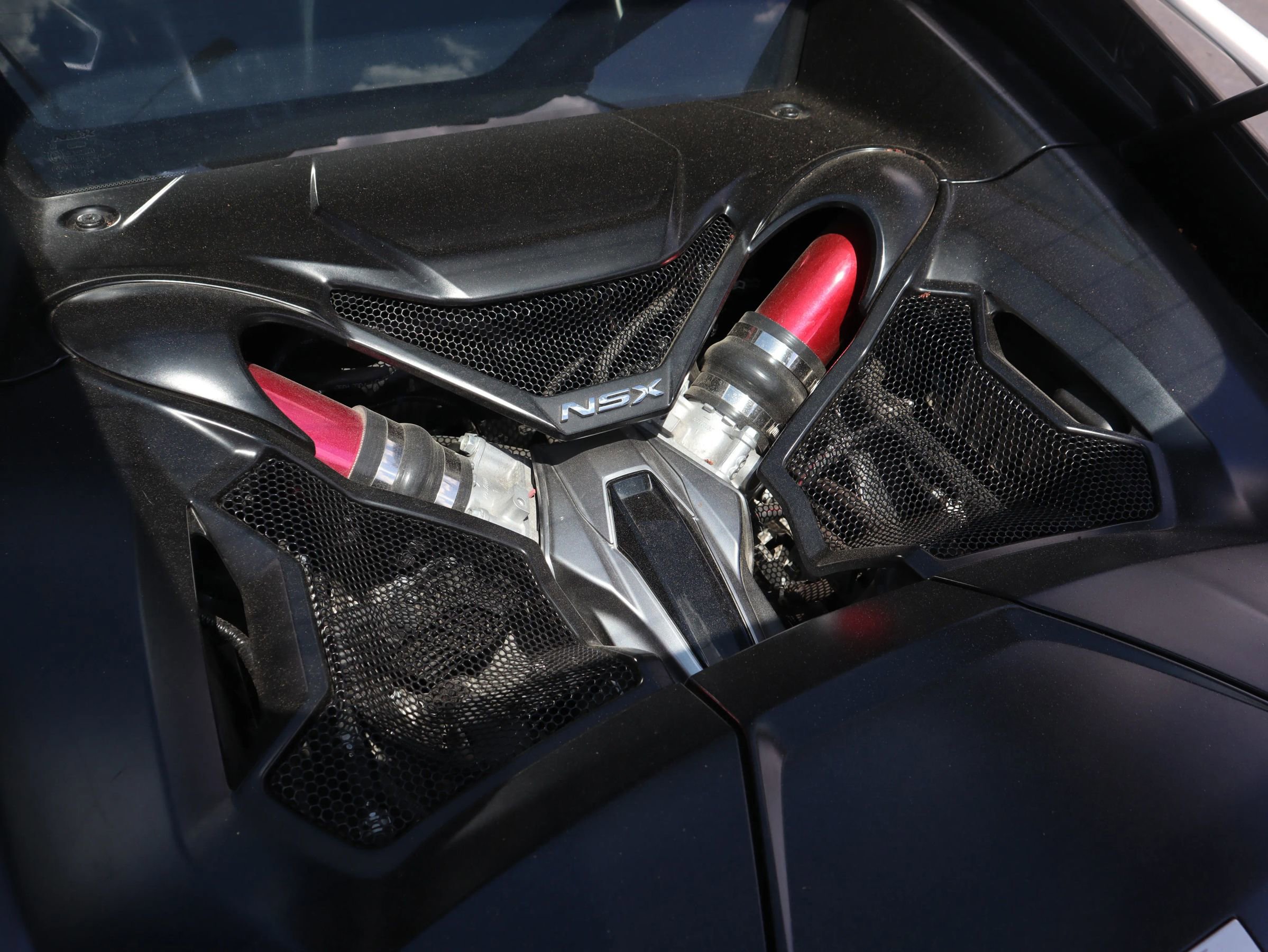 Used 2018 Acura NSX AWD/4WD image 19