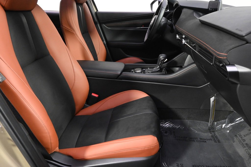 Certified 2025 MAZDA MAZDA3 Carbon image 16