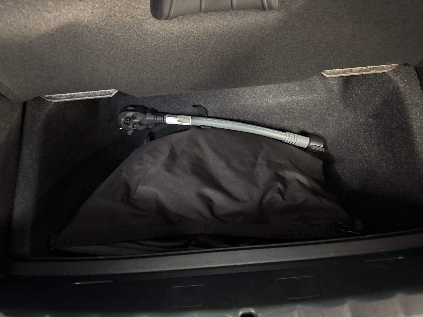 Used 2025 BMW i7 xDrive60 image 32