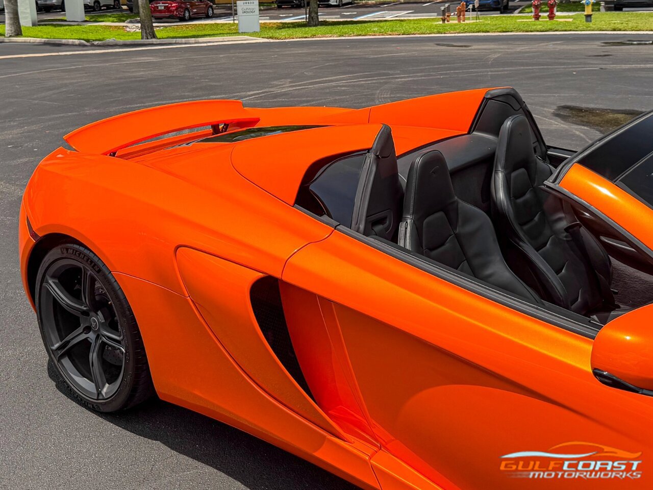 Used 2015 McLaren 650S Spider RWD image 60