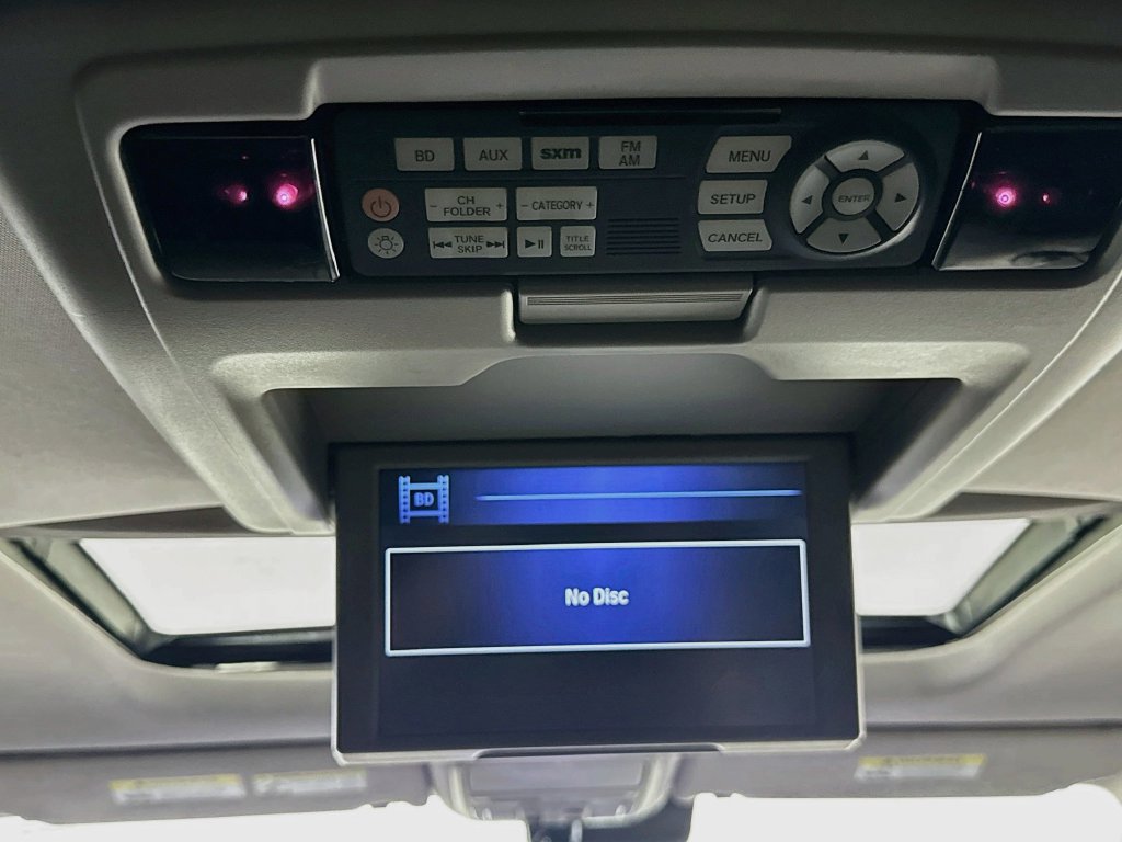 Used 2016 Honda Pilot Touring image 32