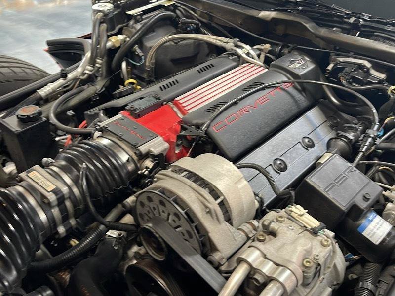 Used 1996 Chevrolet Corvette Convertible RWD image 45