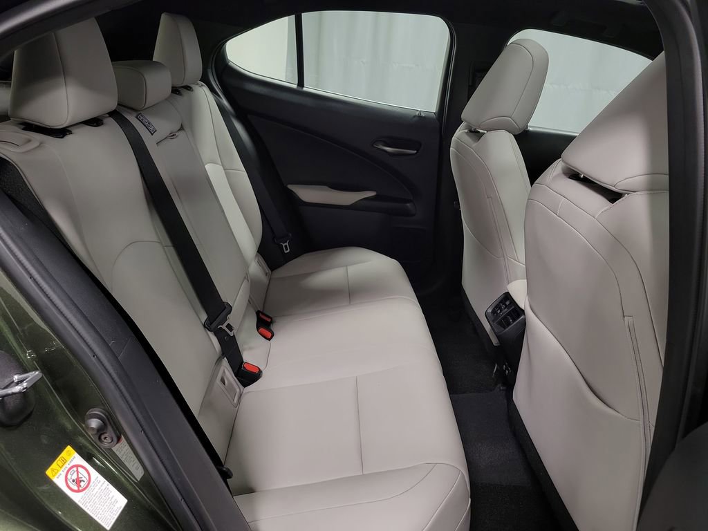 Used 2019 Lexus UX 200 w/ Premium Package image 25