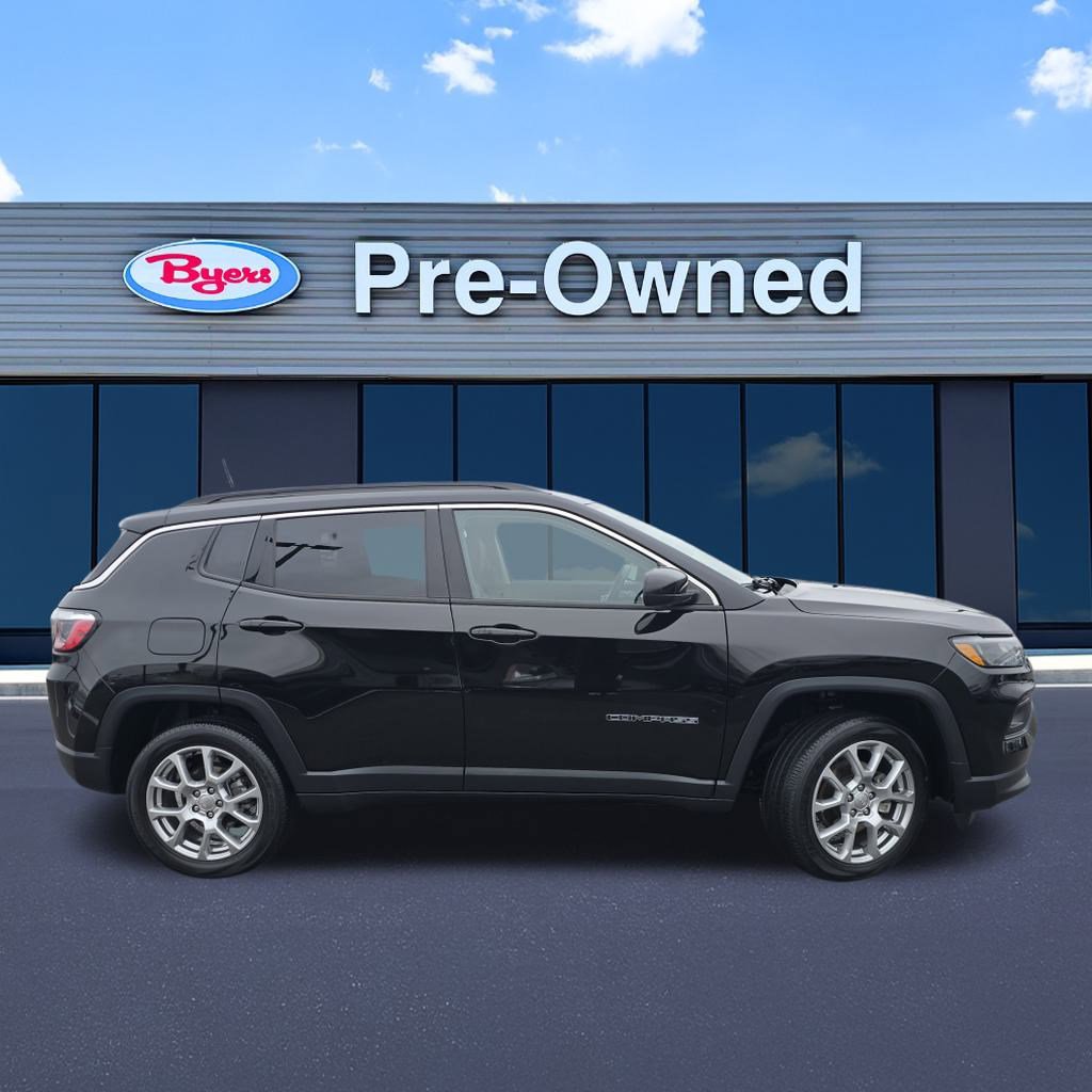 Used 2022 Jeep Compass Latitude image 8