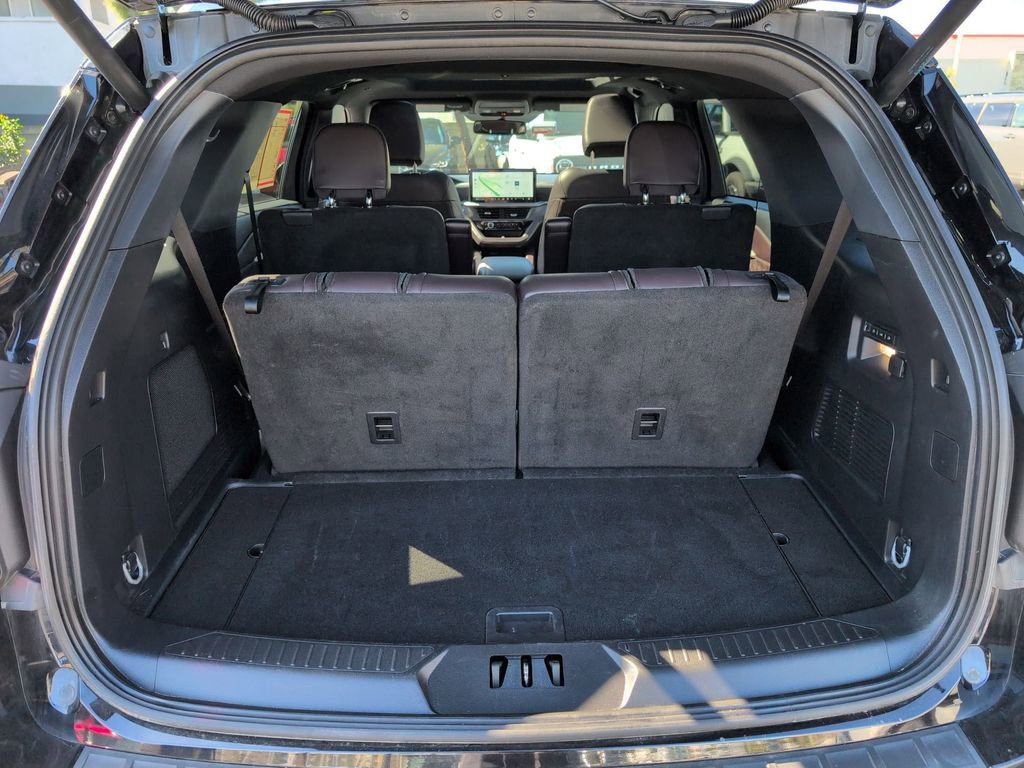 Used 2025 Ford Explorer Platinum w/ LUX Leather Package image 29