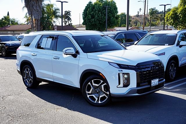 Certified 2023 Hyundai Palisade Limited FWD image 3
