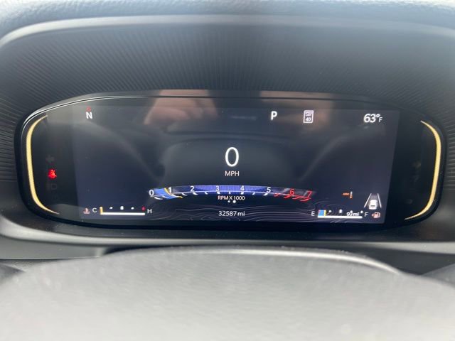 Used 2025 Jeep Wagoneer L Series III AWD/4WD image 20