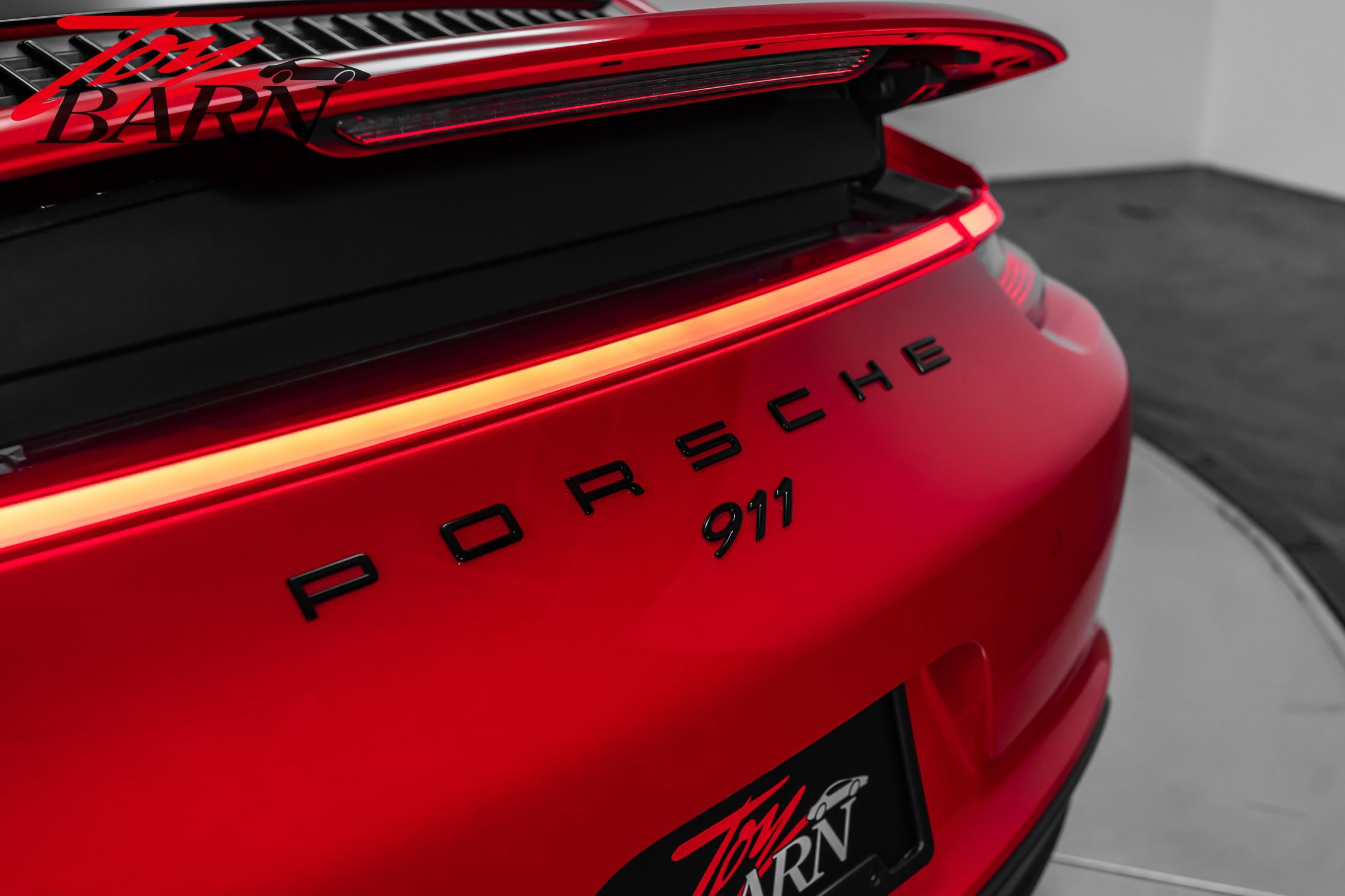 Used 2018 Porsche 911 Carrera image 21