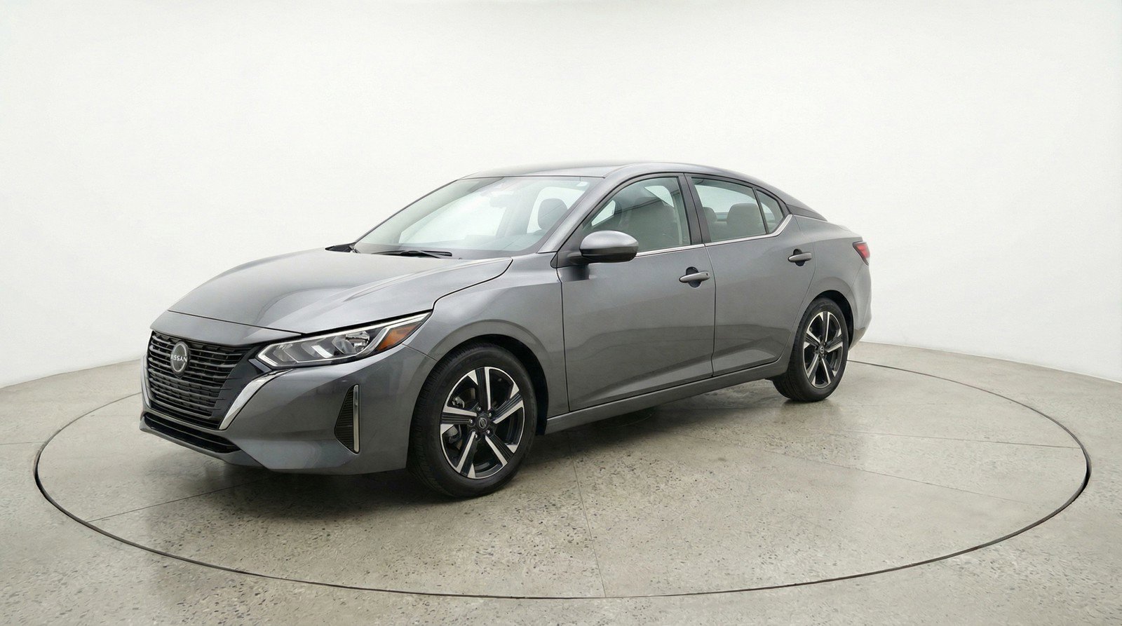 Used 2025 Nissan Sentra SV image 3