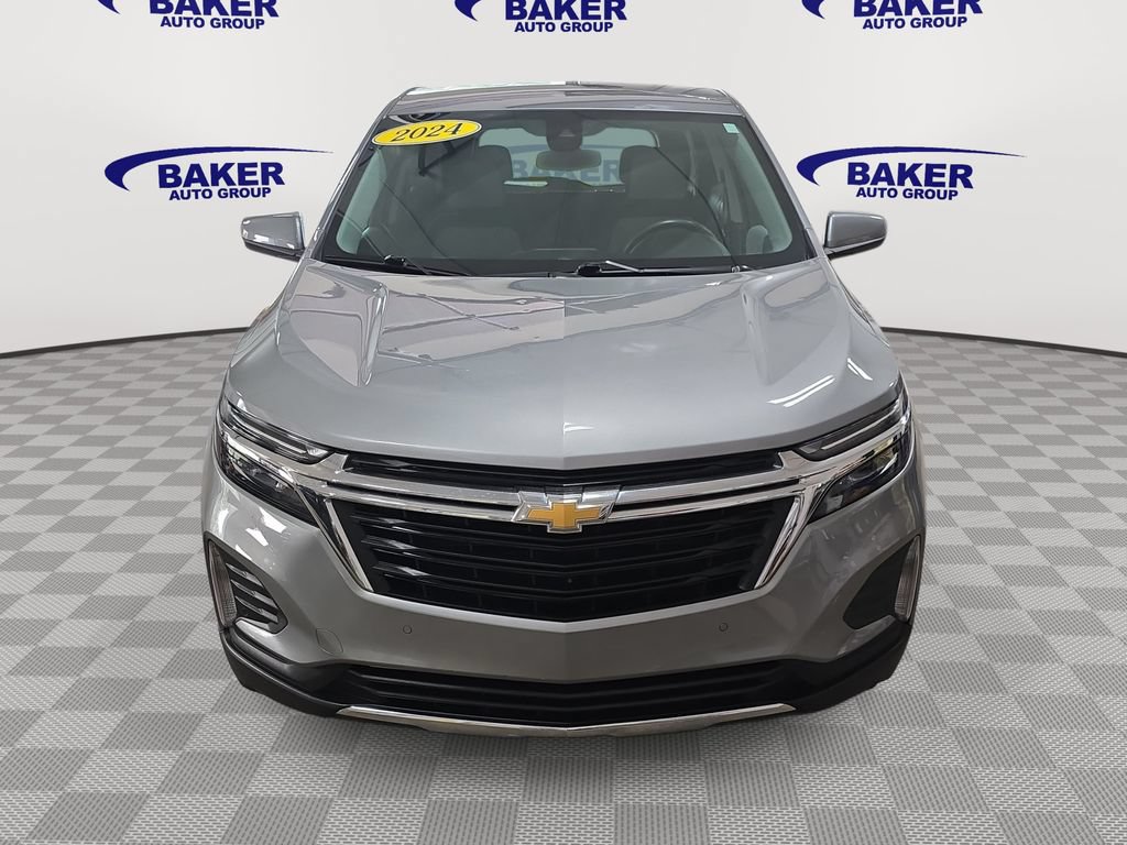 Used 2024 Chevrolet Equinox LT AWD/4WD image 2