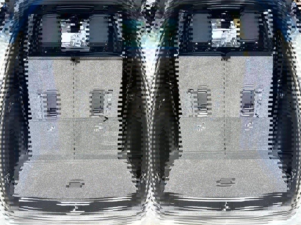 New 2026 Jeep Grand Cherokee L Limited w/ Limited Altitude Package image 5