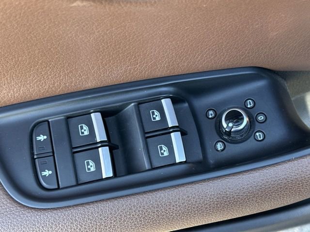 Used 2018 Audi Q7 3.0T Premium image 25