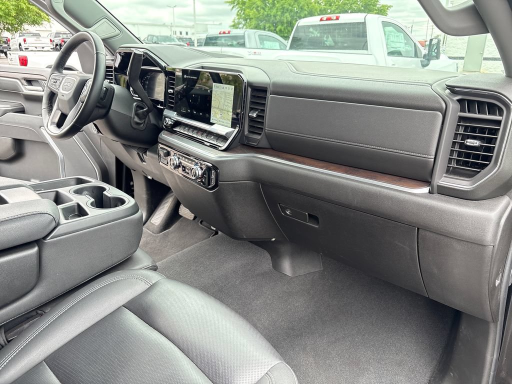 Certified 2026 GMC Sierra 1500 SLT AWD/4WD image 41