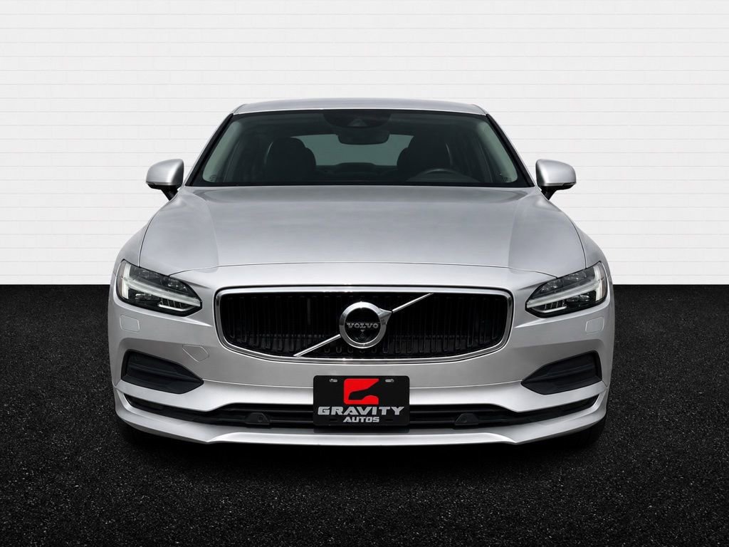 Used 2018 Volvo S90 T5 Momentum w/ Convenience Package FWD image 2