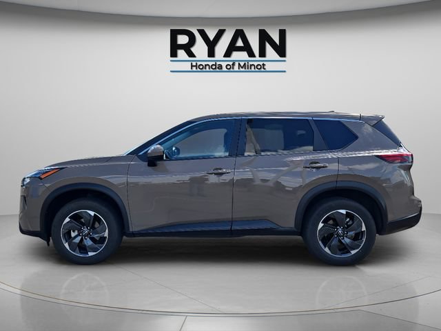 Used 2025 Nissan Rogue SV AWD/4WD image 9
