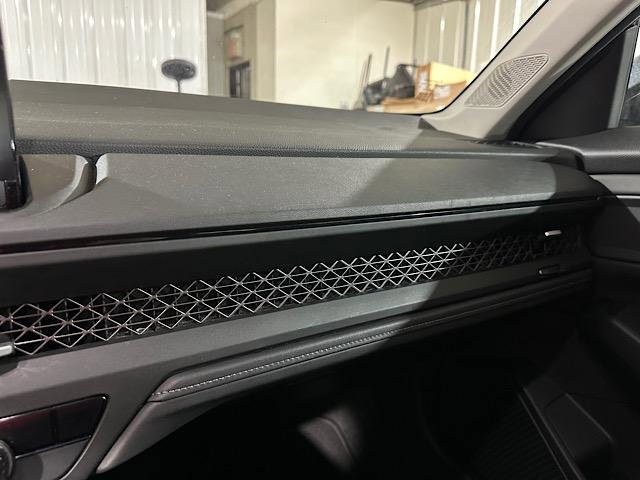 Used 2023 Honda Accord EX image 28