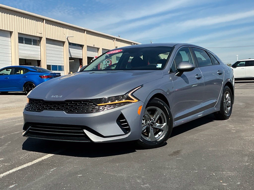 Used 2022 Kia K5 LXS FWD image 2