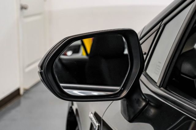Used 2020 Toyota Corolla LE FWD image 38
