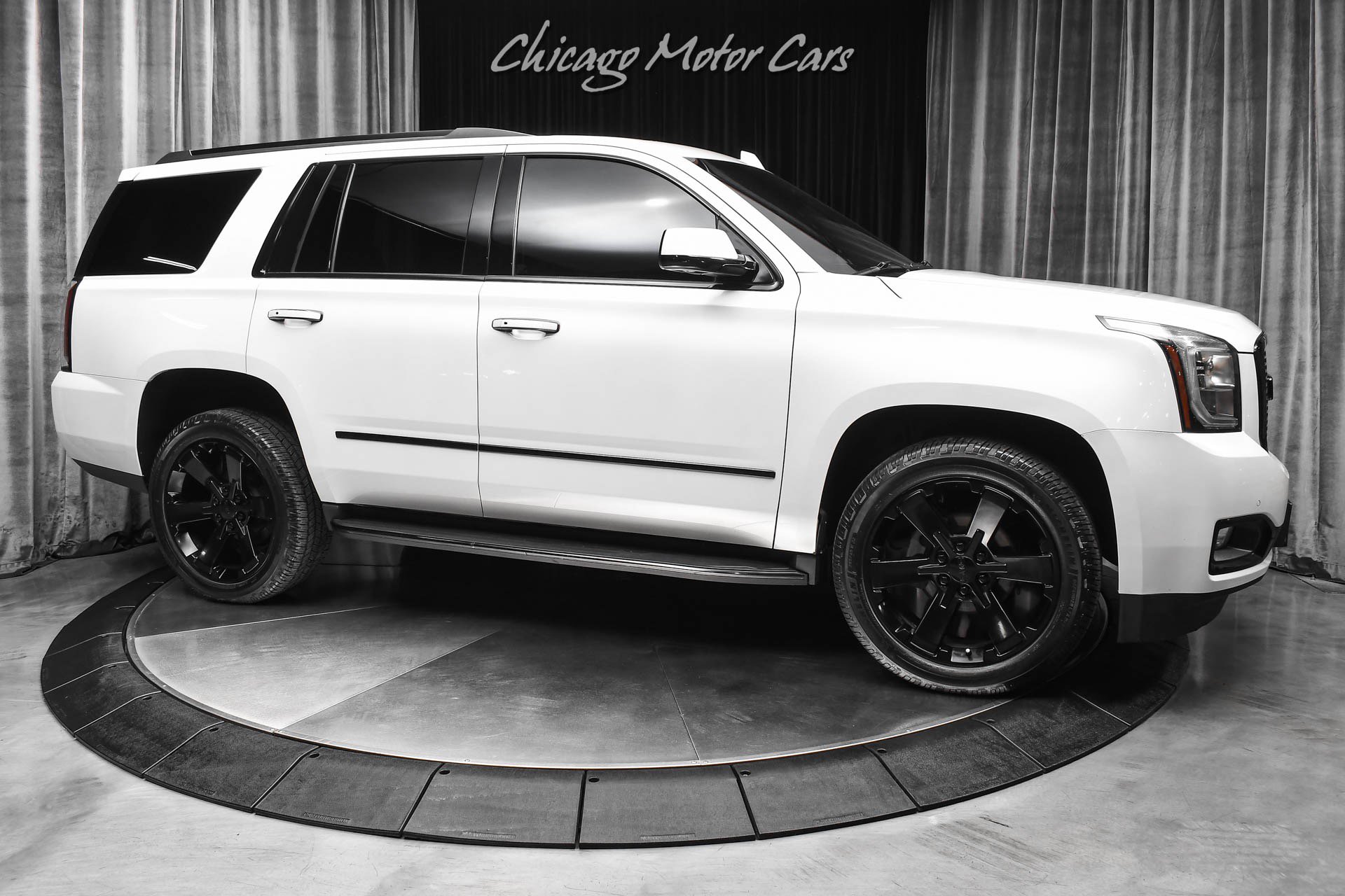 Used 2017 GMC Yukon Denali w/ Open Road Package AWD/4WD image 6