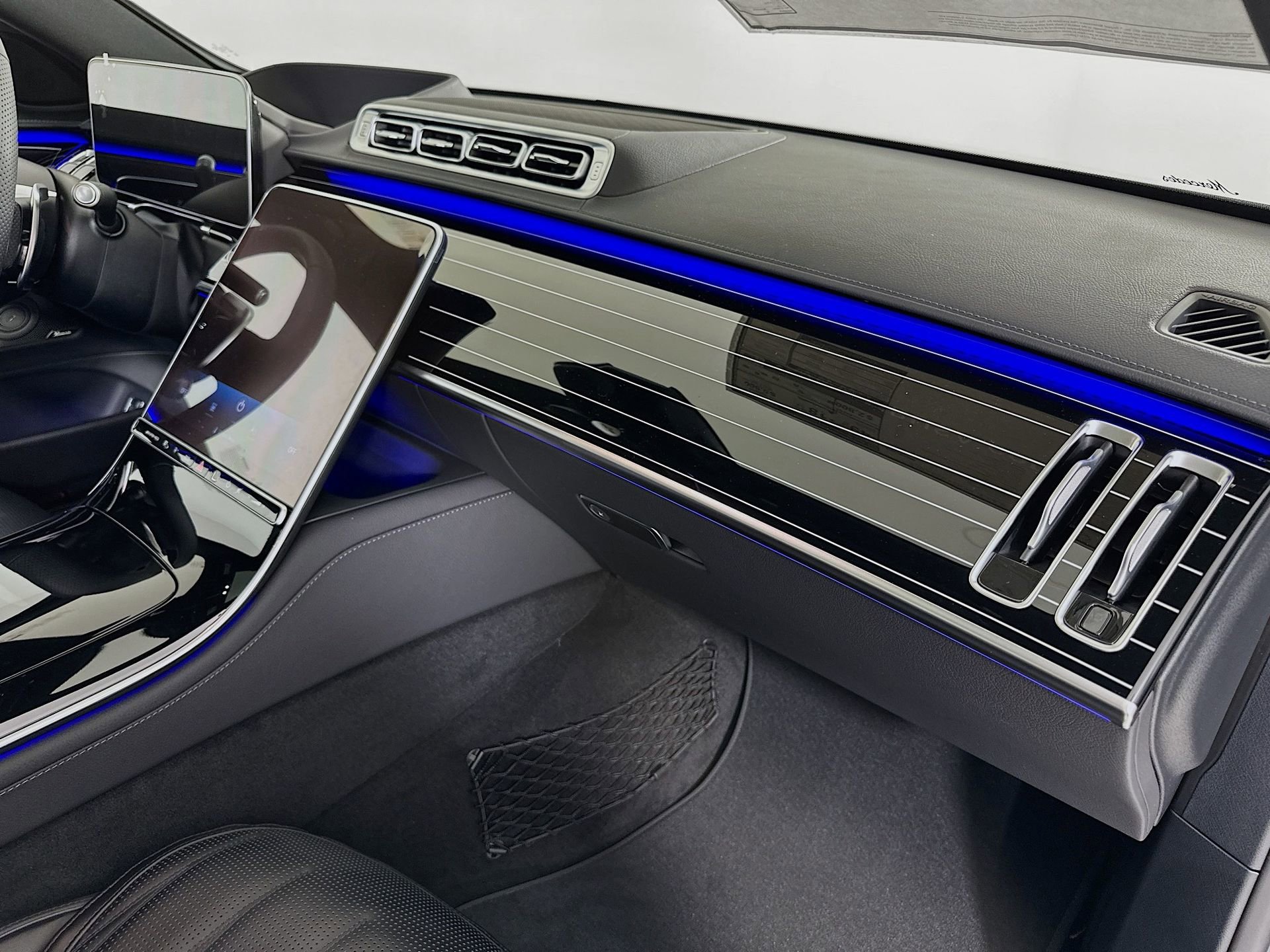 New 2026 Mercedes-Benz S 63 AMG S image 32