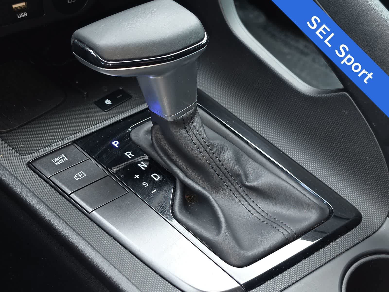 Certified 2025 Hyundai Elantra Sport FWD image 21
