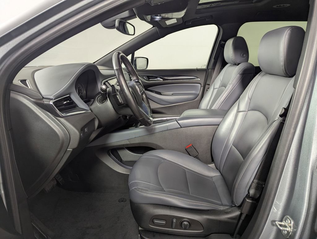 Used 2023 Buick Enclave Essence w/ Experience Buick Package FWD image 4