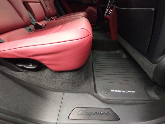 Used 2022 Porsche Cayenne GTS image 60