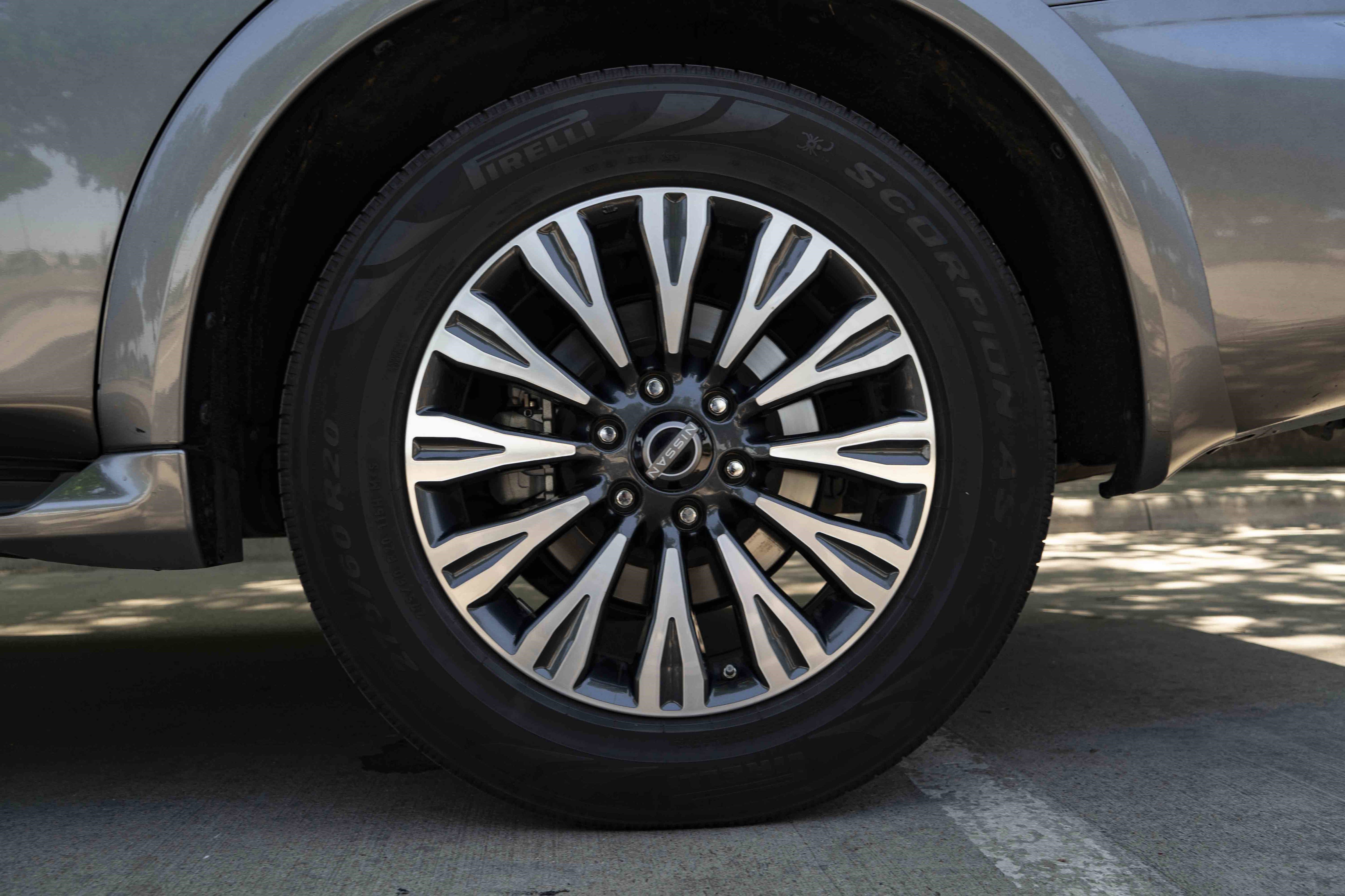 Used 2023 Nissan Armada SL w/ Midnight Edition Package RWD image 15