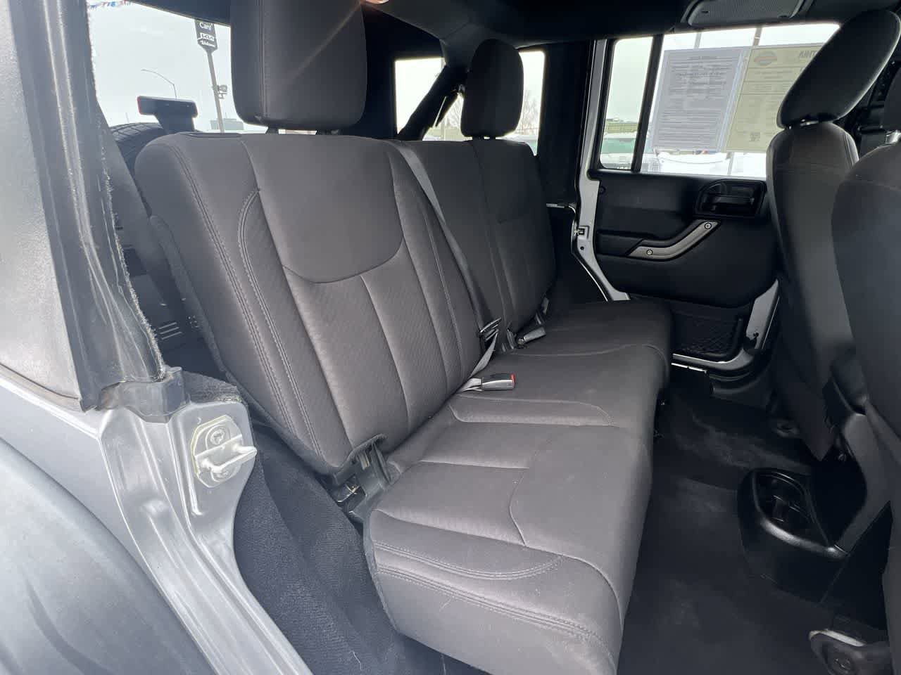 Used 2018 Jeep Wrangler Unlimited Sport S AWD/4WD image 24