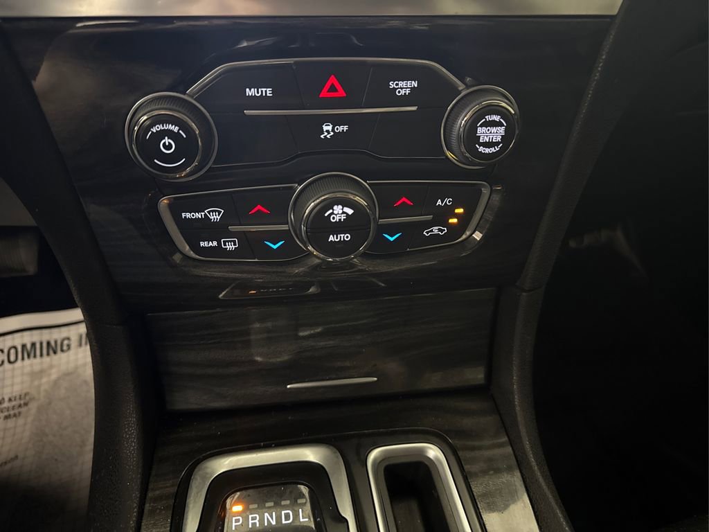 Used 2018 Chrysler 300 Touring w/ Driver Convenience Group RWD image 35