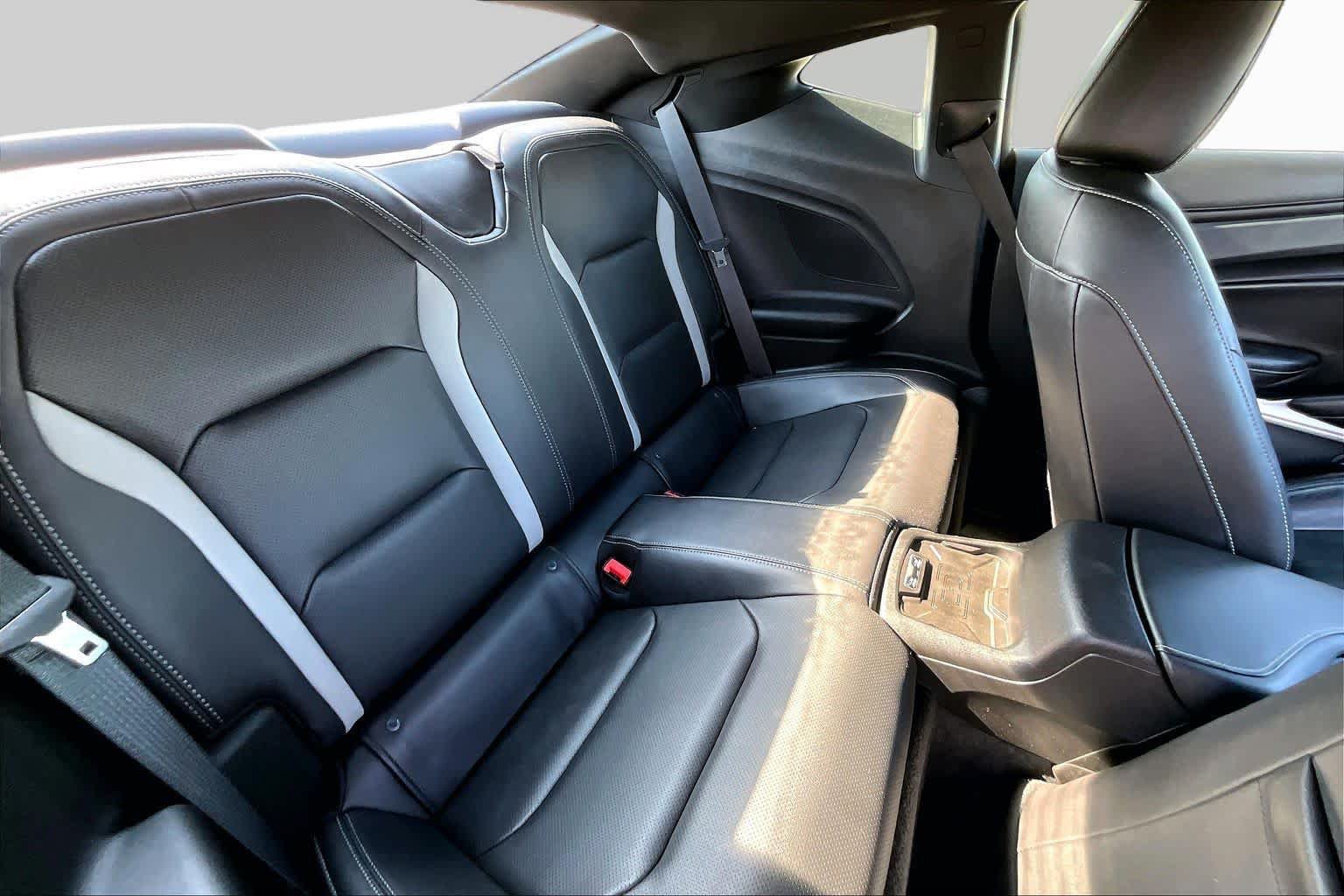 Used 2018 Chevrolet Camaro SS RWD image 20