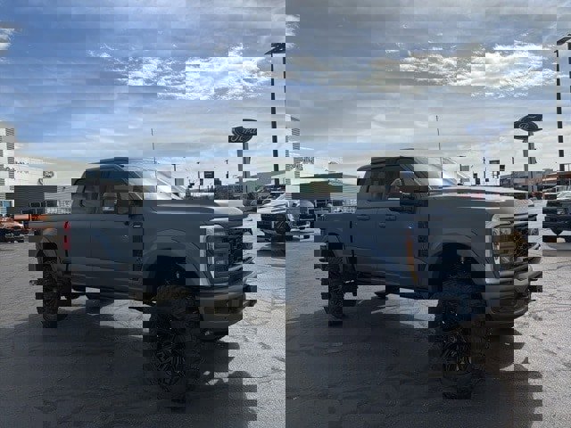 New 2026 Ford F250 Lariat w/ Black Appearance Package image 6