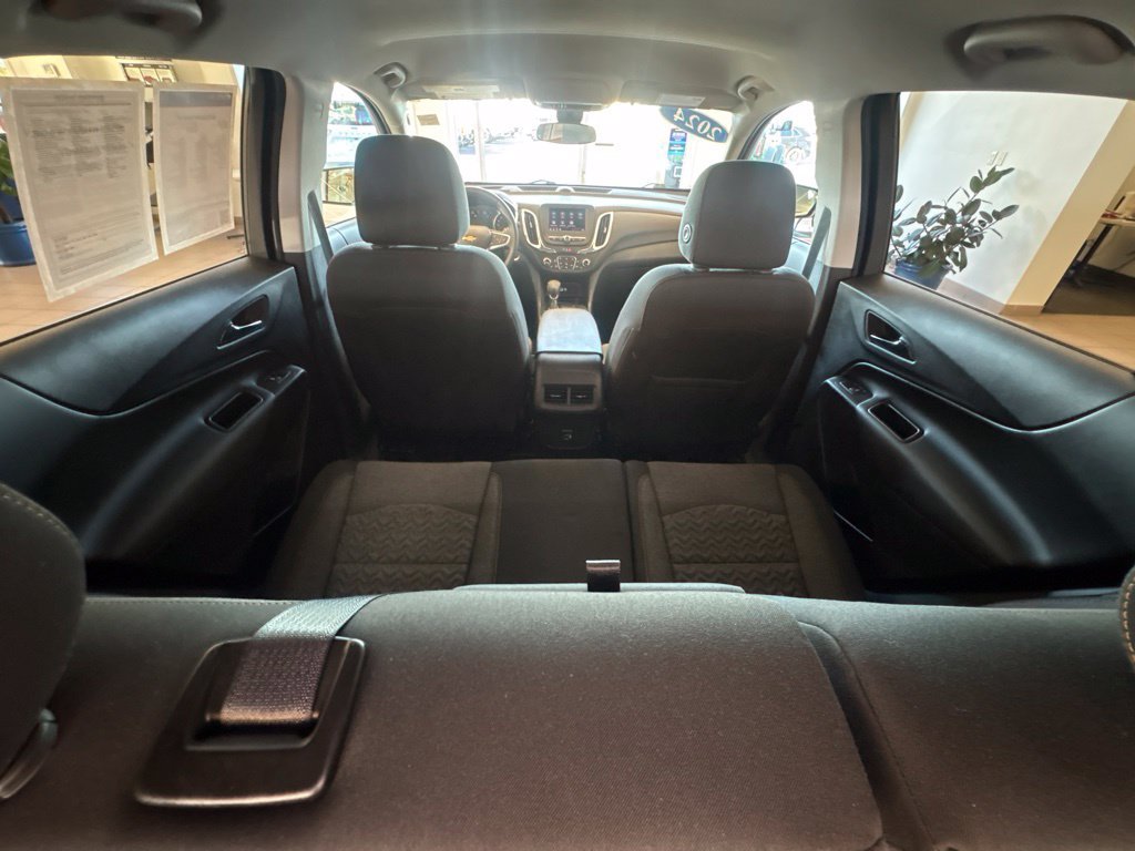 Used 2024 Chevrolet Equinox LT w/ LPO, Floor Liner Package AWD/4WD image 14