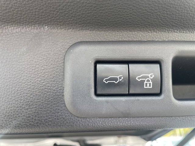 Used 2023 Toyota Sequoia Platinum image 7